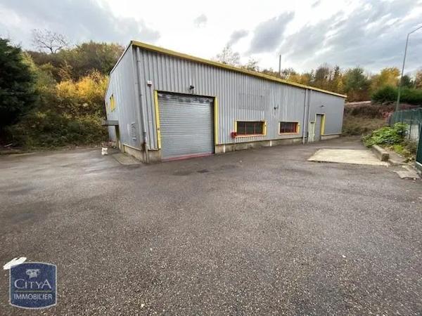 Local commercial à louer 376m²