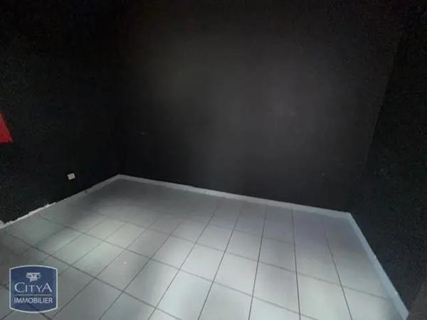 Local commercial à louer 376m²