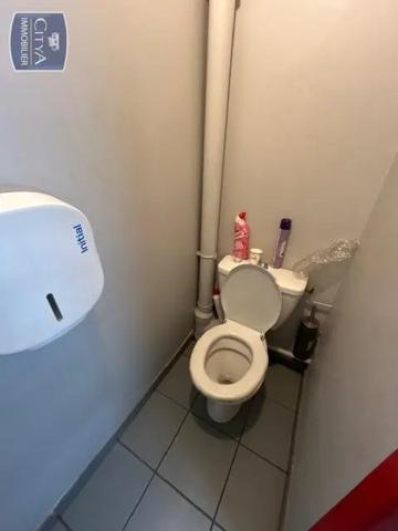 Local commercial à louer 376m²