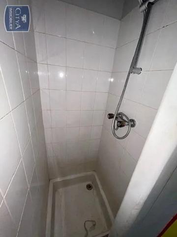 Local commercial à louer 376m²