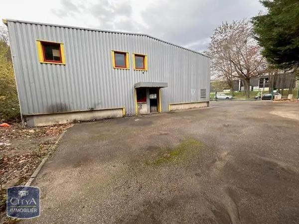 Local commercial à louer 376m²