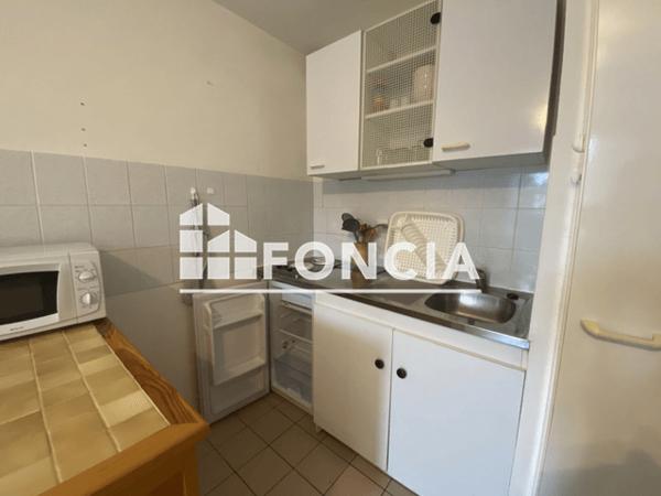 Location Studio meublé 20.59 m² - RUE LA FEE La Rochelle 17000