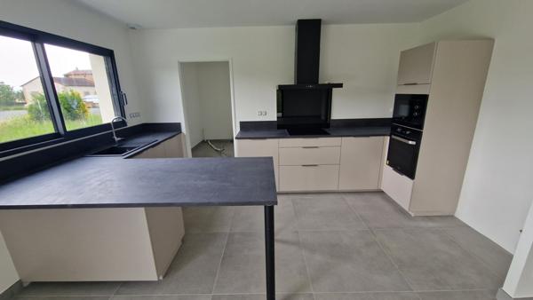 Maison Neuve avec Garage à l'Est de Bergerac !
