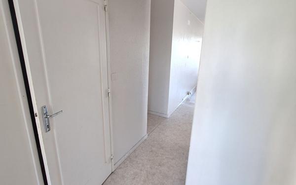 Appartement à vendre    3 pièces • 60 m2 Bordeaux