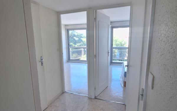 Appartement à vendre    3 pièces • 60 m2 Bordeaux