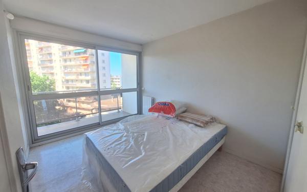 Appartement à vendre    3 pièces • 60 m2 Bordeaux