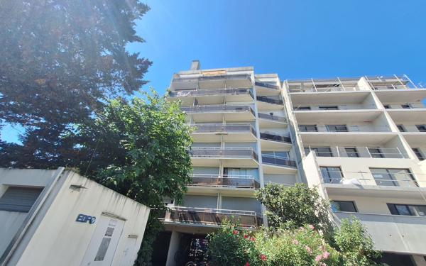 Appartement à vendre    3 pièces • 60 m2 Bordeaux