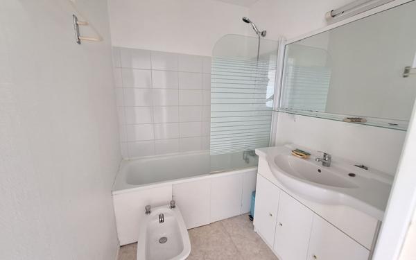 Appartement à vendre    3 pièces • 60 m2 Bordeaux