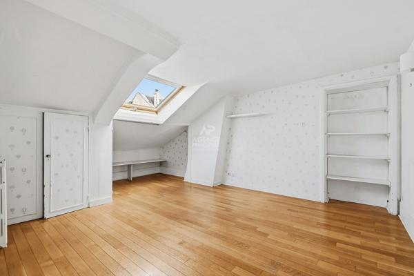 Appartement Saint Germain En Laye 4 pièces Secteur Noailles 740 000 € **  - Référence  18950