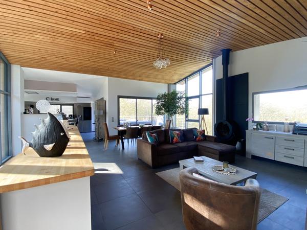 Boutigny-Prouais (28410) Propriété d’exception – Maison d’architecte – 300 m² – Parc boisé 5 600 m² – Piscine – Domaine recherché