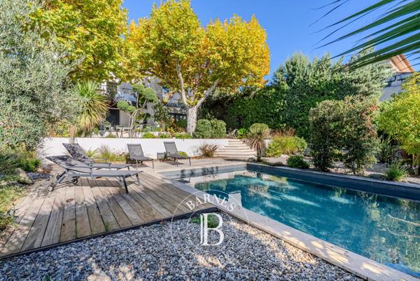 Aix-en-Provence, Maison de ville 6 Chambres -  260 m² à vendre