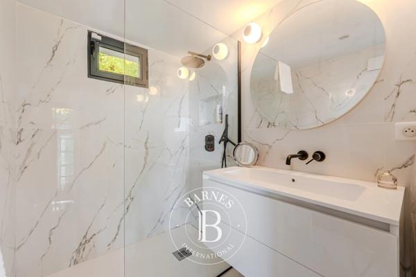 Aix-en-Provence, Maison de ville 6 Chambres -  260 m² à vendre