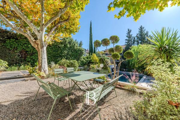 Aix-en-Provence, Maison de ville 6 Chambres -  260 m² à vendre