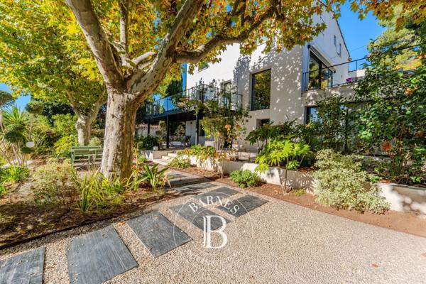 Aix-en-Provence, Maison de ville 6 Chambres -  260 m² à vendre