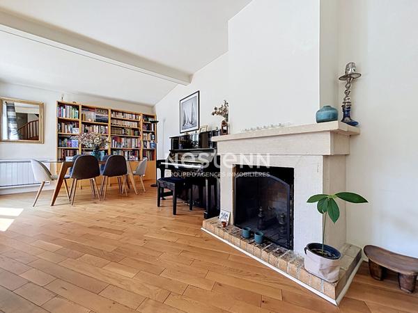MEUDON À LA LIMITE D'ISSY LES MOULINEAUX - Maison 6 pièces avec terrasse et garage