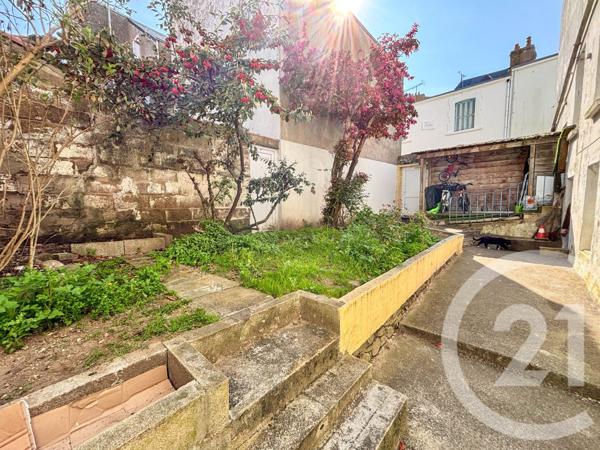 Immeuble à vendre  347 m2 LES SABLES D OLONNE - 85