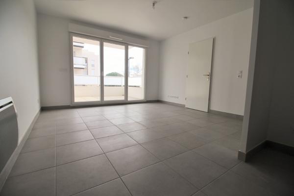 À LOUER ? T2 RÉCENT AVEC BALCON & PARKING ? ARGELES-SUR-MER