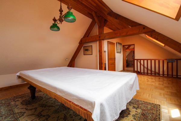 Spacieuse maison avec double garage