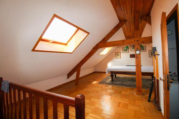 Spacieuse maison avec double garage