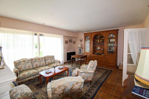 Spacieuse maison avec double garage