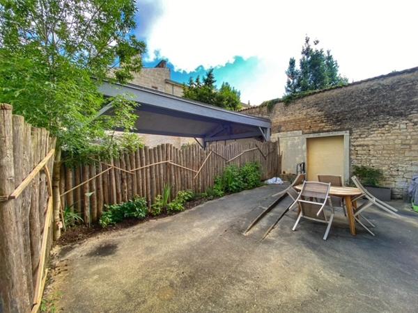 NIORT - Apprt T4 94.72m² avec cour