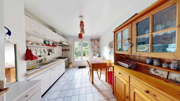 Maison Meulan En Yvelines 104 m², 4 chambres.