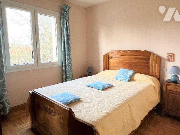 Notre service négociation vous propose un bien idéalement situé à proximité du bourg du Clion S/ Mer