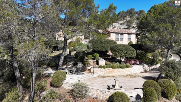 Ensemble immobilier 279 m² en bordure du Lac