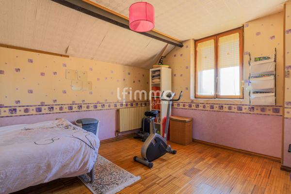 Maison individuelle + Grand garage