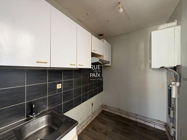 79400 SAINT MAIXENT L ECOLE Maison de ville 104 m² - Cour sans vis-à-vis