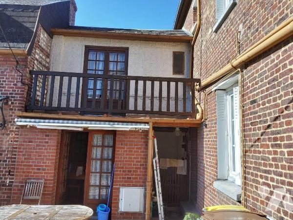 maison avec cour, 2 chambres