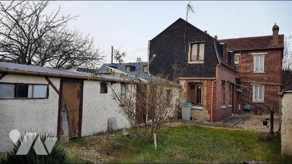maison avec cour, 2 chambres