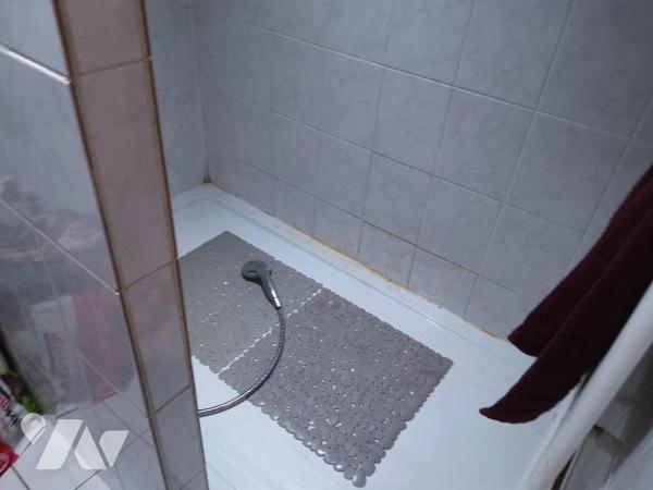 maison avec cour, 2 chambres