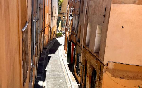 Appartement à vendre    2 pièces • 50,56 m2 Aix-en-Provence