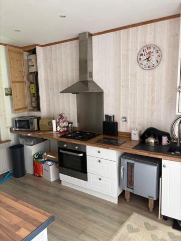 Maison  86 pièce(s) 87 m2 Centre ville de beuzeville A 10 MN de honfleur