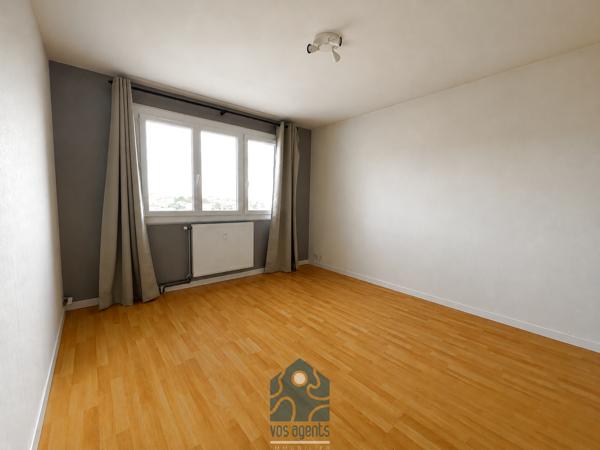 Appartement 3 pièces avec cave et stationnement