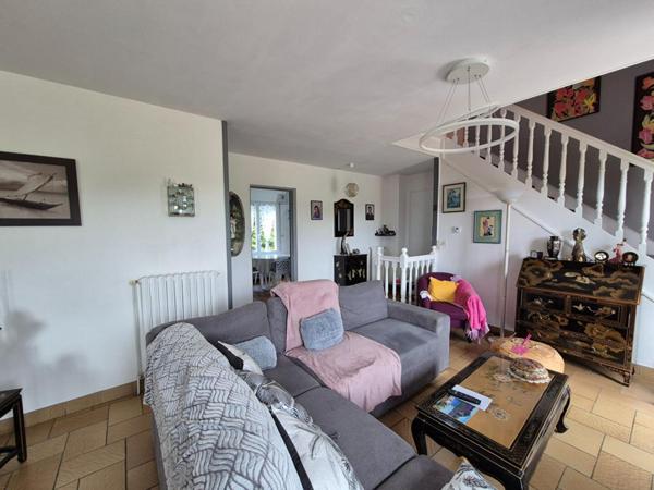 BELLE MAISON NEO-BRETONNE 107 m2 dans le Morbihan  (20 min de Lorient -10 min de Lanester)