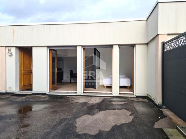 F1 bis meublé avec terrasse au calme