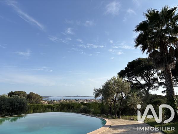 Maison à vendre 10 pièces 307,8 m² Sanary-sur-Mer