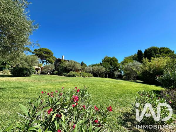Maison à vendre 10 pièces 307,8 m² Sanary-sur-Mer