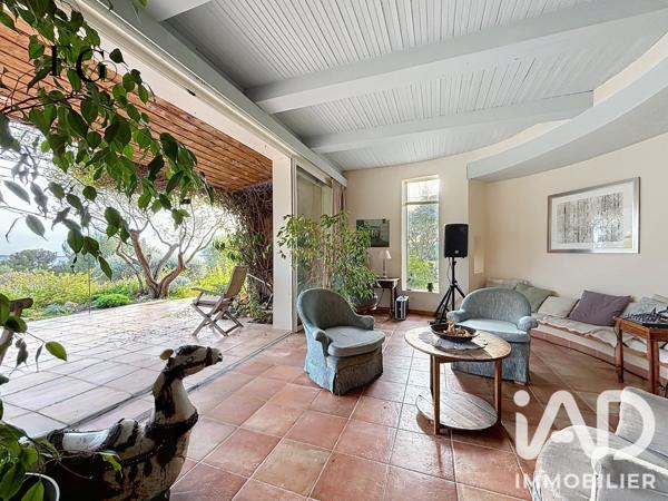 Maison à vendre 10 pièces 307,8 m² Sanary-sur-Mer