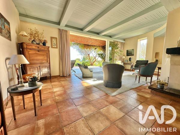 Maison à vendre 10 pièces 307,8 m² Sanary-sur-Mer