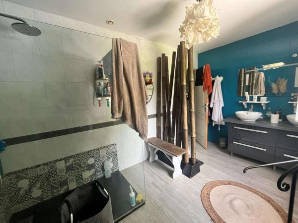 Maison Terrasson Lavilledieu 6 pièce(s) 137 m2