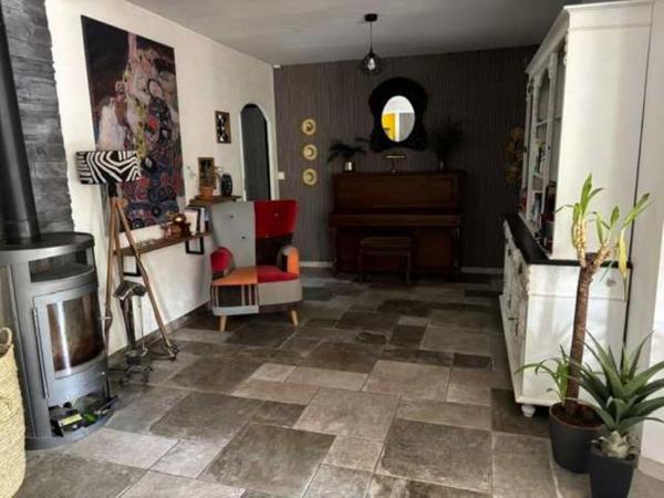 Maison Terrasson Lavilledieu 6 pièce(s) 137 m2