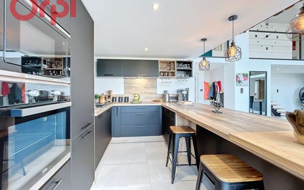 Appartement à vendre    4 pièces • 171 m2 Vichy