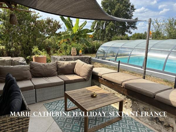 SUPERBE ENCLOS PERIGOURDIN RENOVE AVEC GOUT