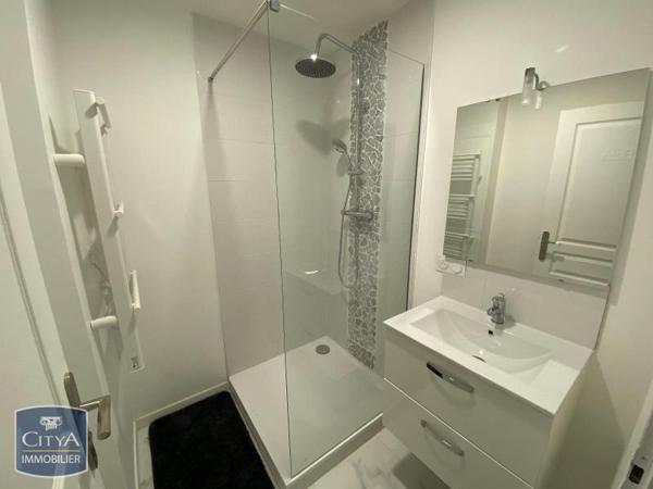 Location appartement Charleville-Mézières (08000) 2 pièces 41.5m²