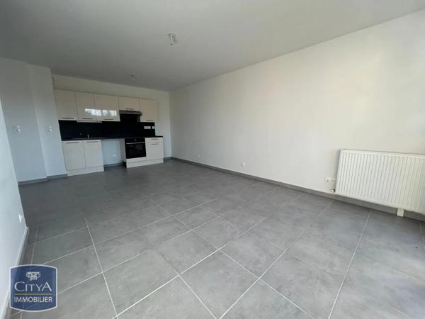Appartement à louer 3 pièces 64.45m² Rambouillet (78120)