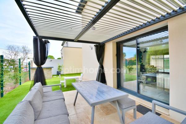 PIGNAN (34) - A vendre, Villa contemporaine avec piscine