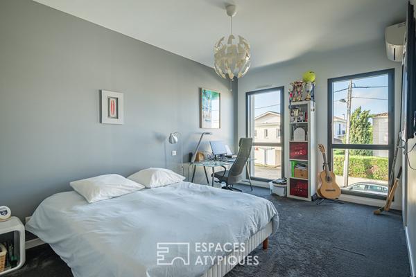 L’harmonie contemporaine au coeur de Caudéran avec piscine et garage